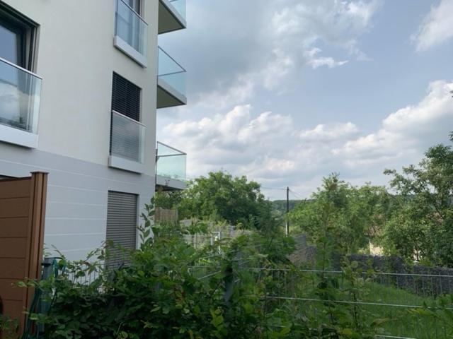 Byt Panorama Hlubocepy Прага Екстериор снимка