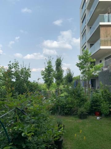 Byt Panorama Hlubocepy Прага Екстериор снимка
